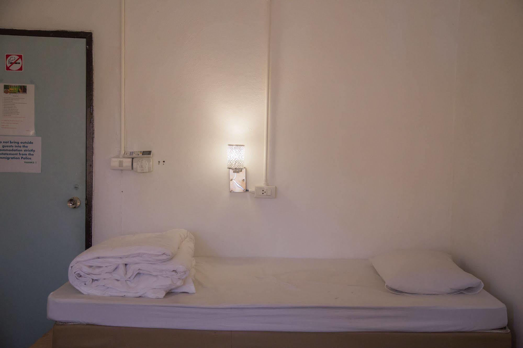 צ'יאנג מאי Cassette Hostel מראה חיצוני תמונה